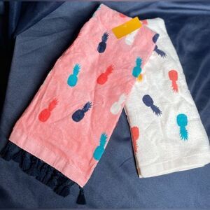 2 Celebrate Summer Together Multicolor Pineapple Tassel Fringe Hand Towels NWT